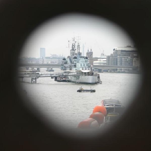 HMS Belfast through a fixing