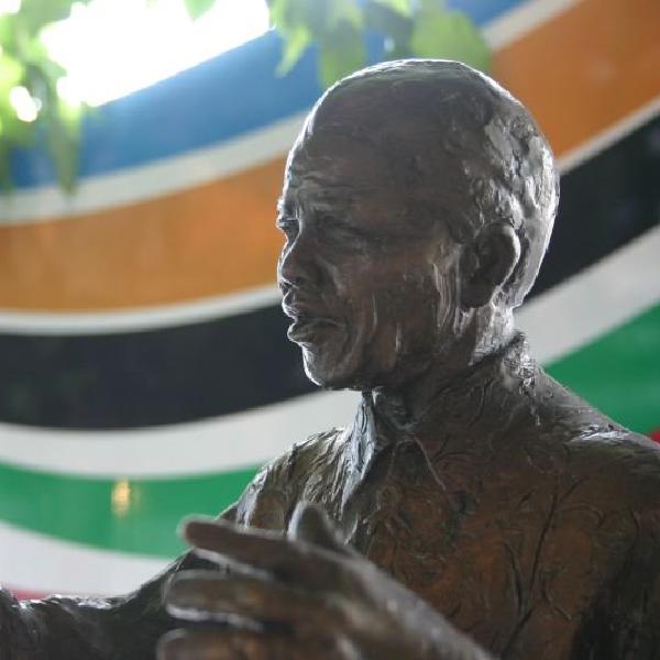 Nelson Mandela statue