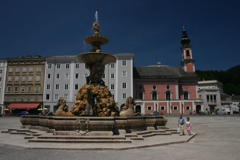 Fountain in the square
