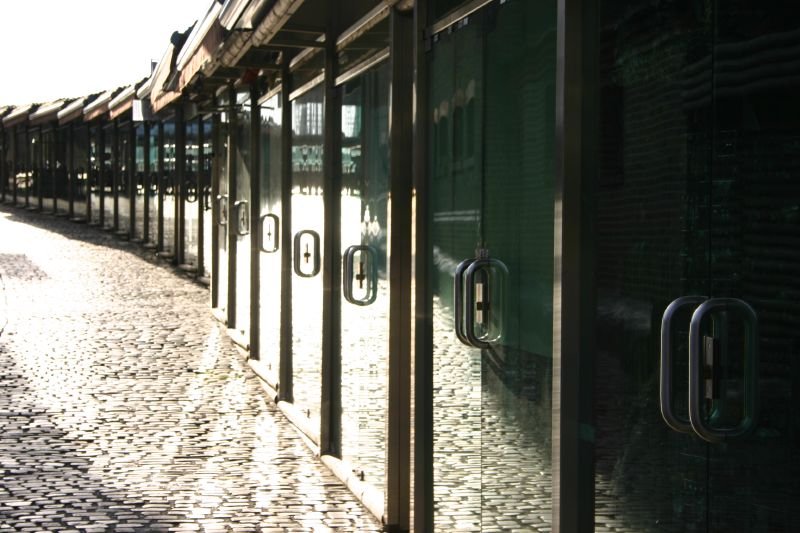 Neverending glass doors