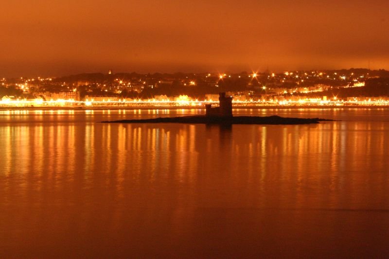 Silhouette in the bay