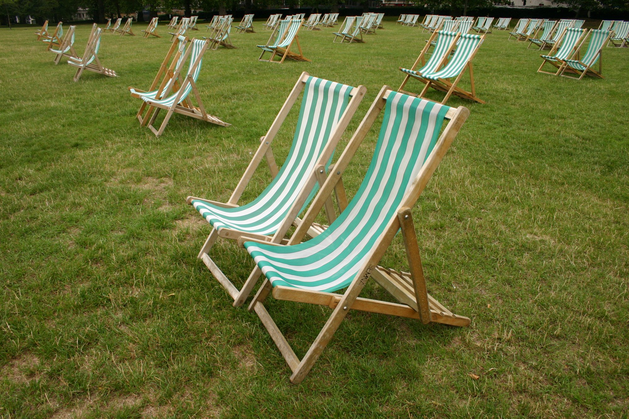 Army of deckchairs