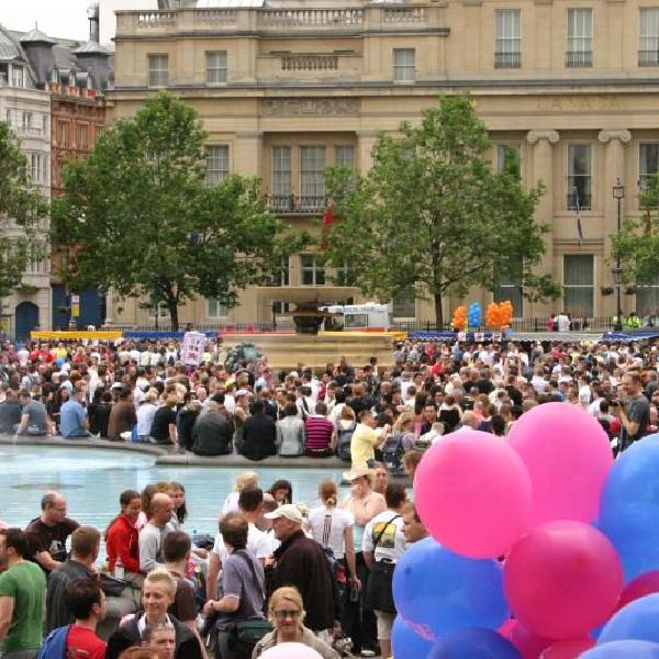 The balloons are coming