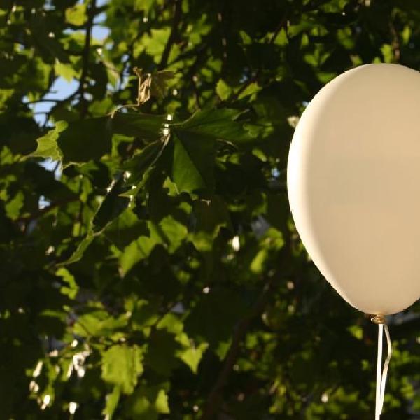 White balloon