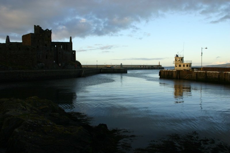 Protecting the harbour