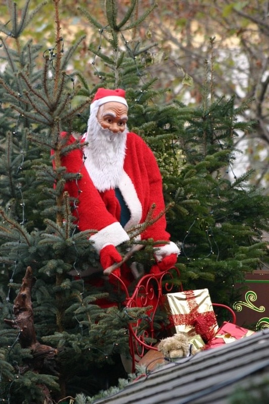 Disturbing Kris Kringle