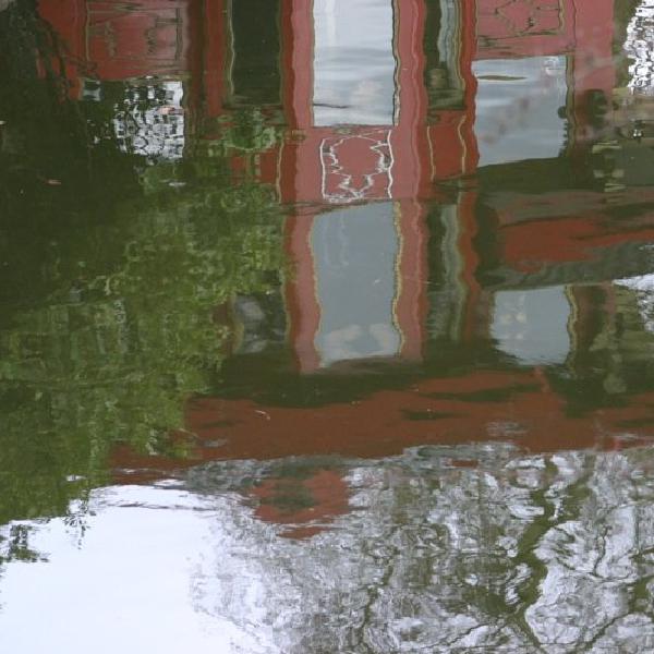 Floating China