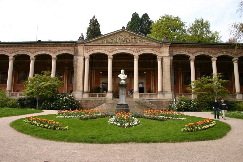 Trinkhalle