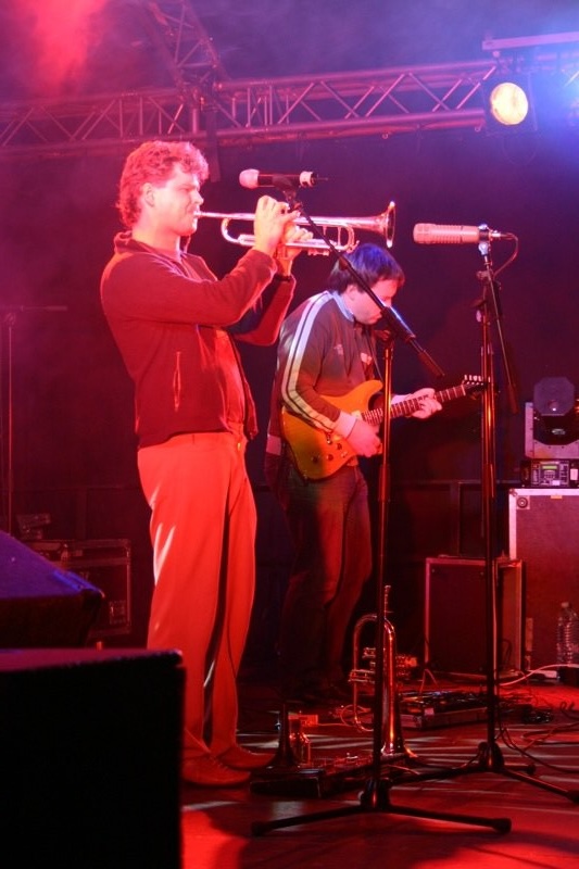 Trumpeting in the moonlight