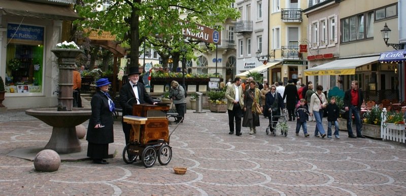 Wind-up music