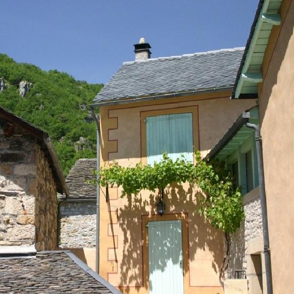 Pretty houses