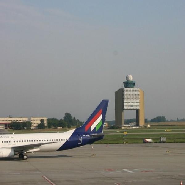 An hour in Budapest airport