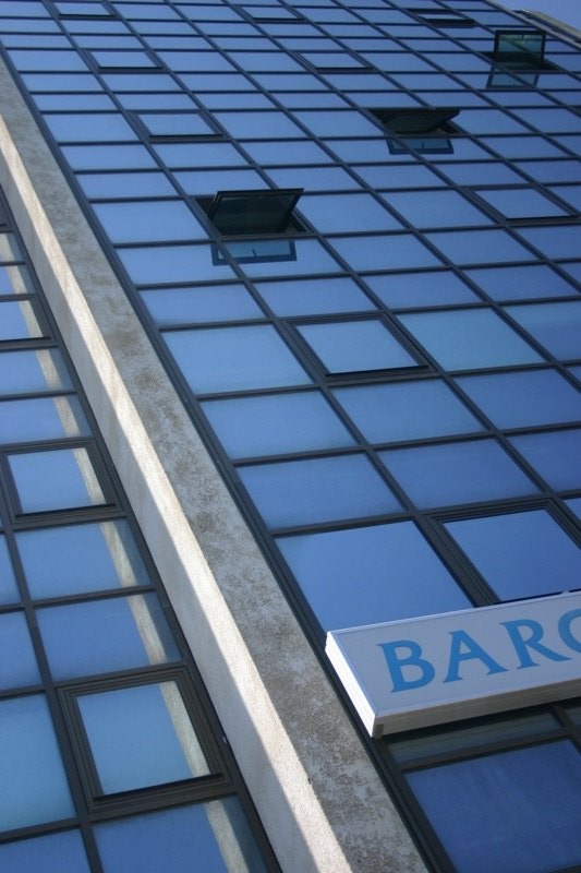 Bar... windows