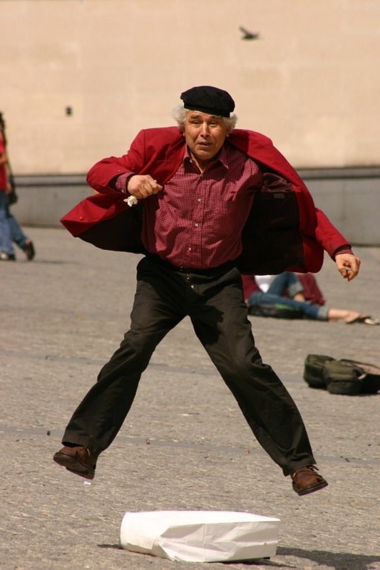 Frenchman jumping, part un