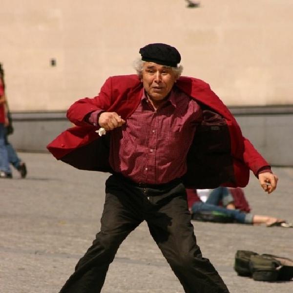 Frenchman jumping, part un