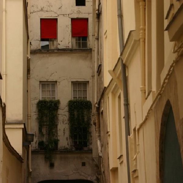 Red blinds