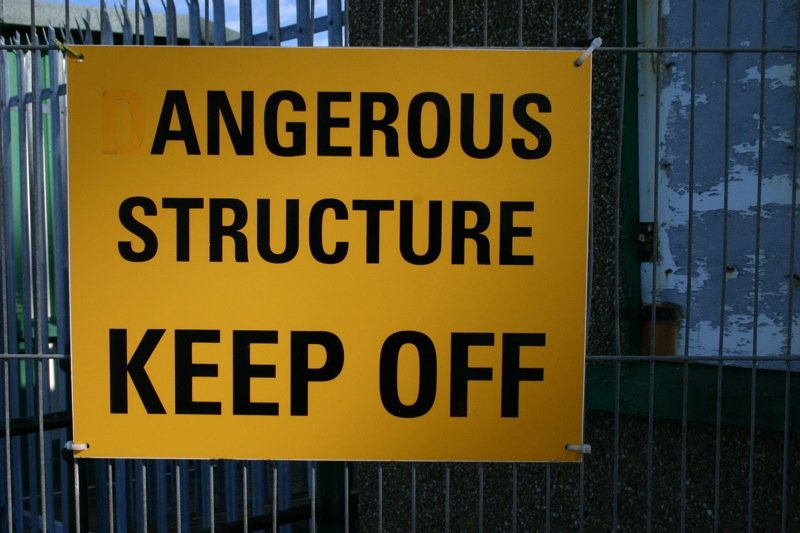 Angerous structure