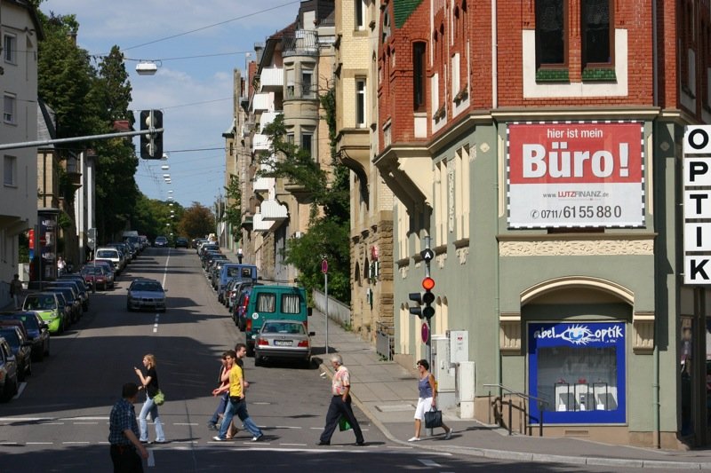 Looking up Hohenstaufenstr from Marienplatz