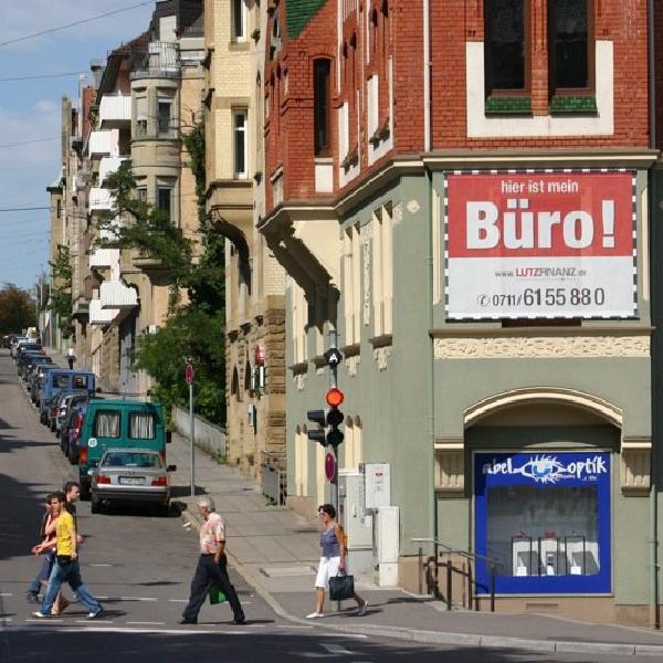 Looking up Hohenstaufenstr from Marienplatz