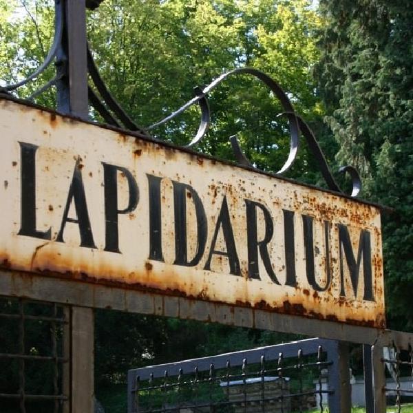 Lapidarium sign