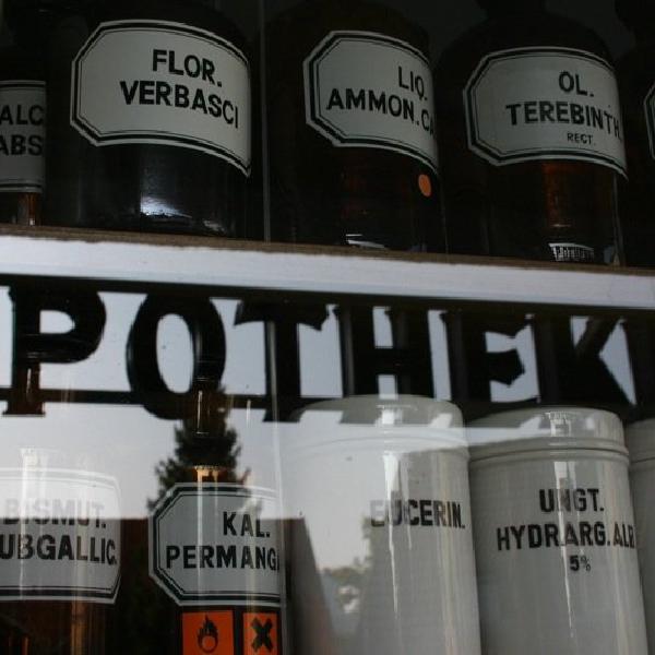Apotheke