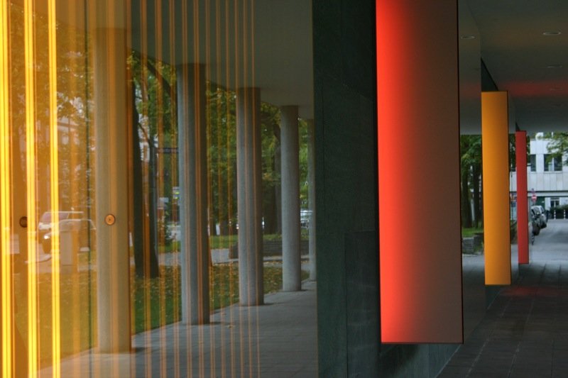 Pillars of concrete and light