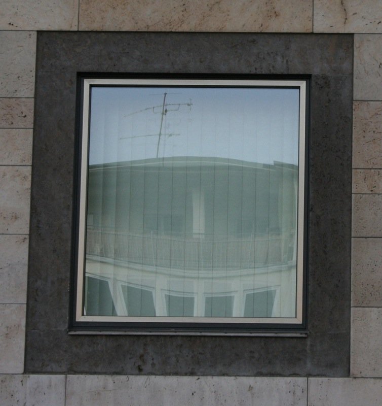Rathaus fenster 2