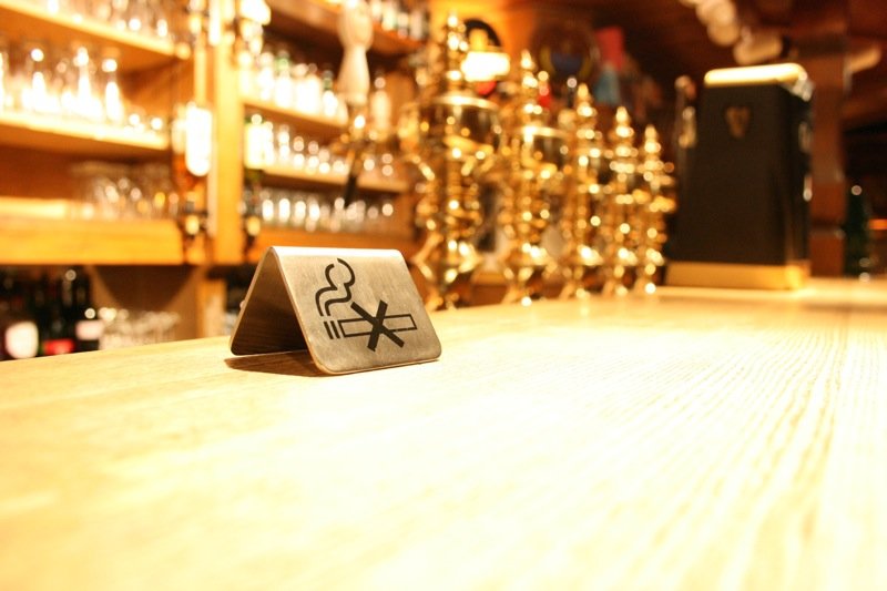 No smoking at the bar