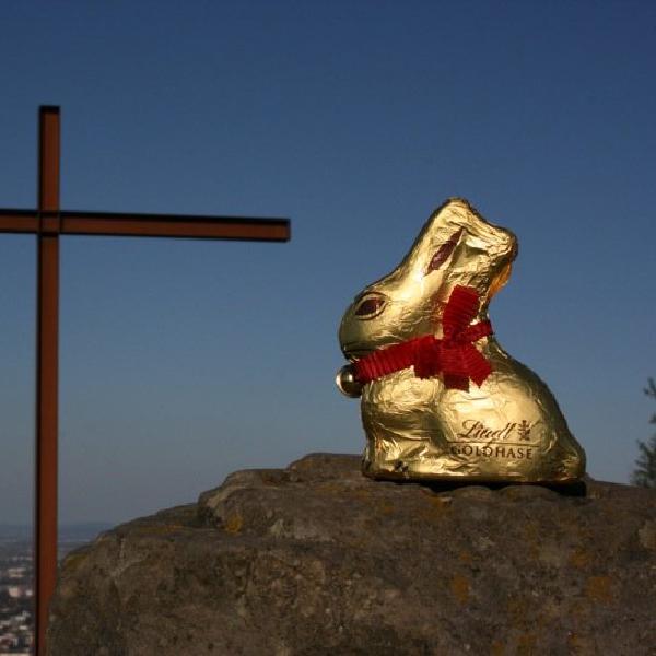 Looking at the cross