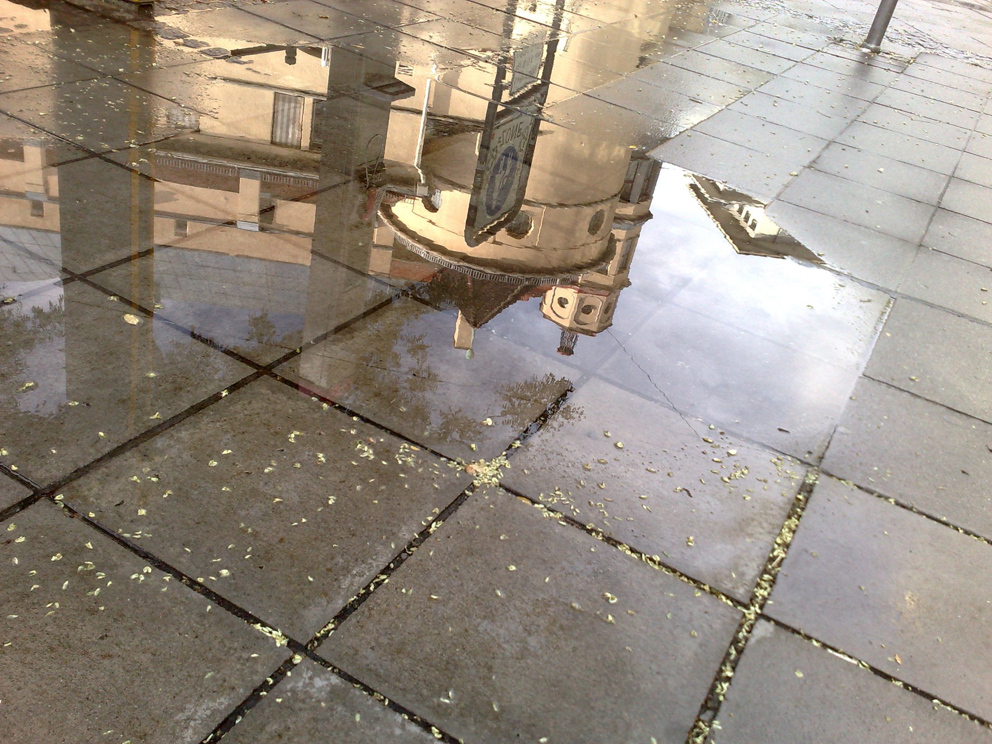 Markthalle in spiegelbild