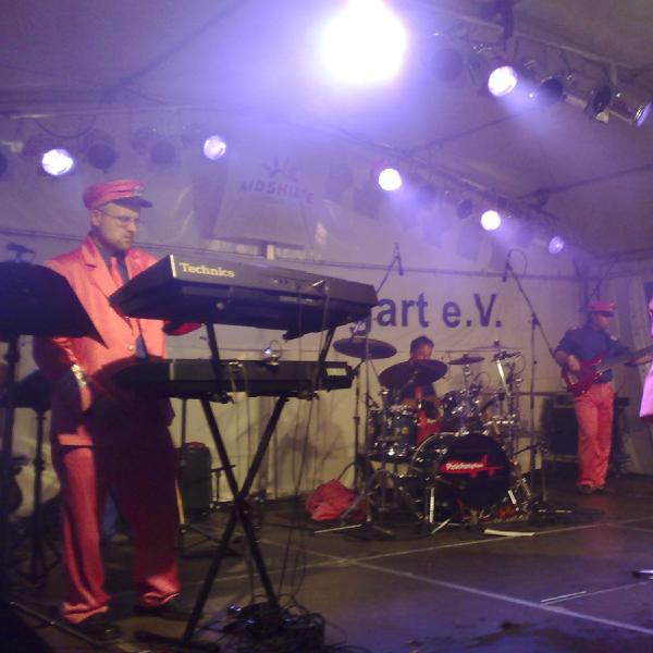 The pink party plane