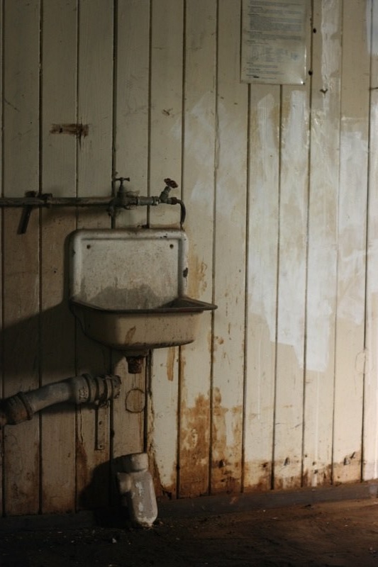 Washing facilities