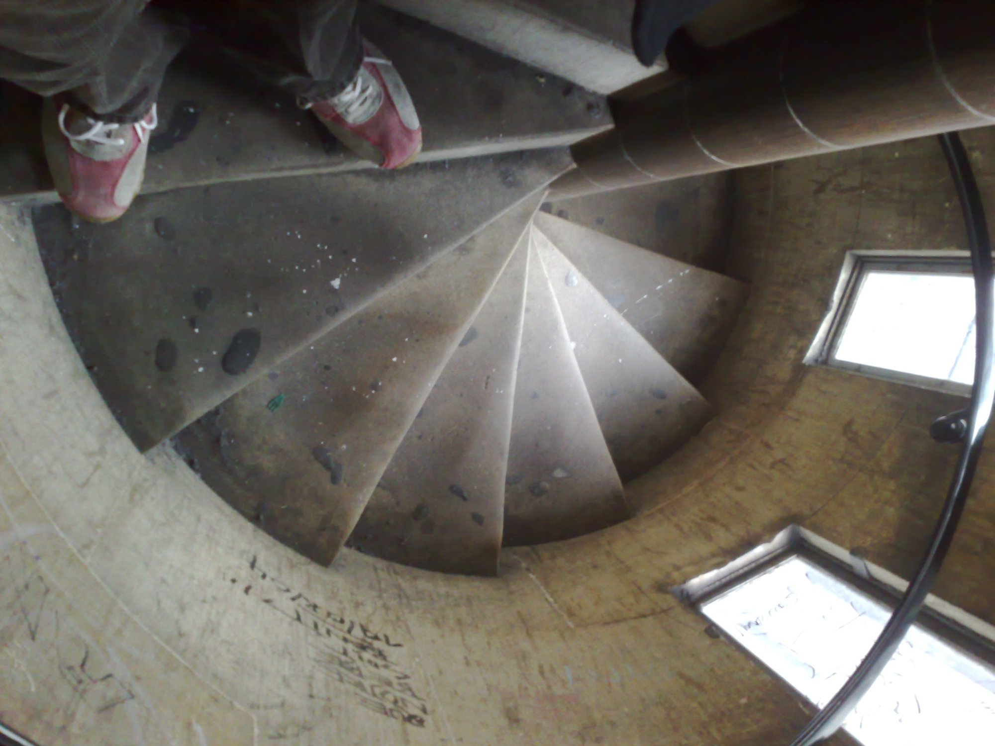 I hate spiral staircases
