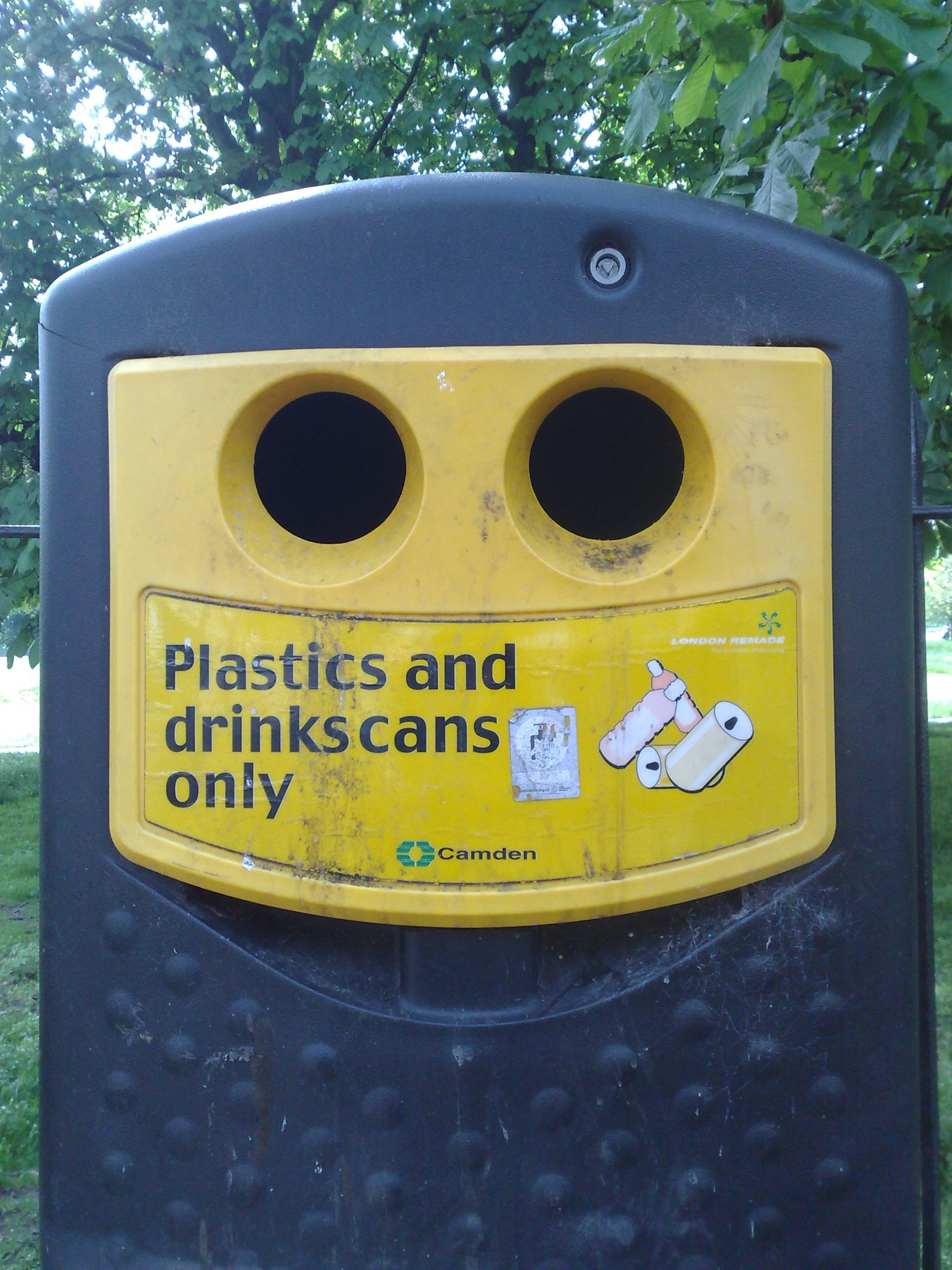 Recycling makes me smile