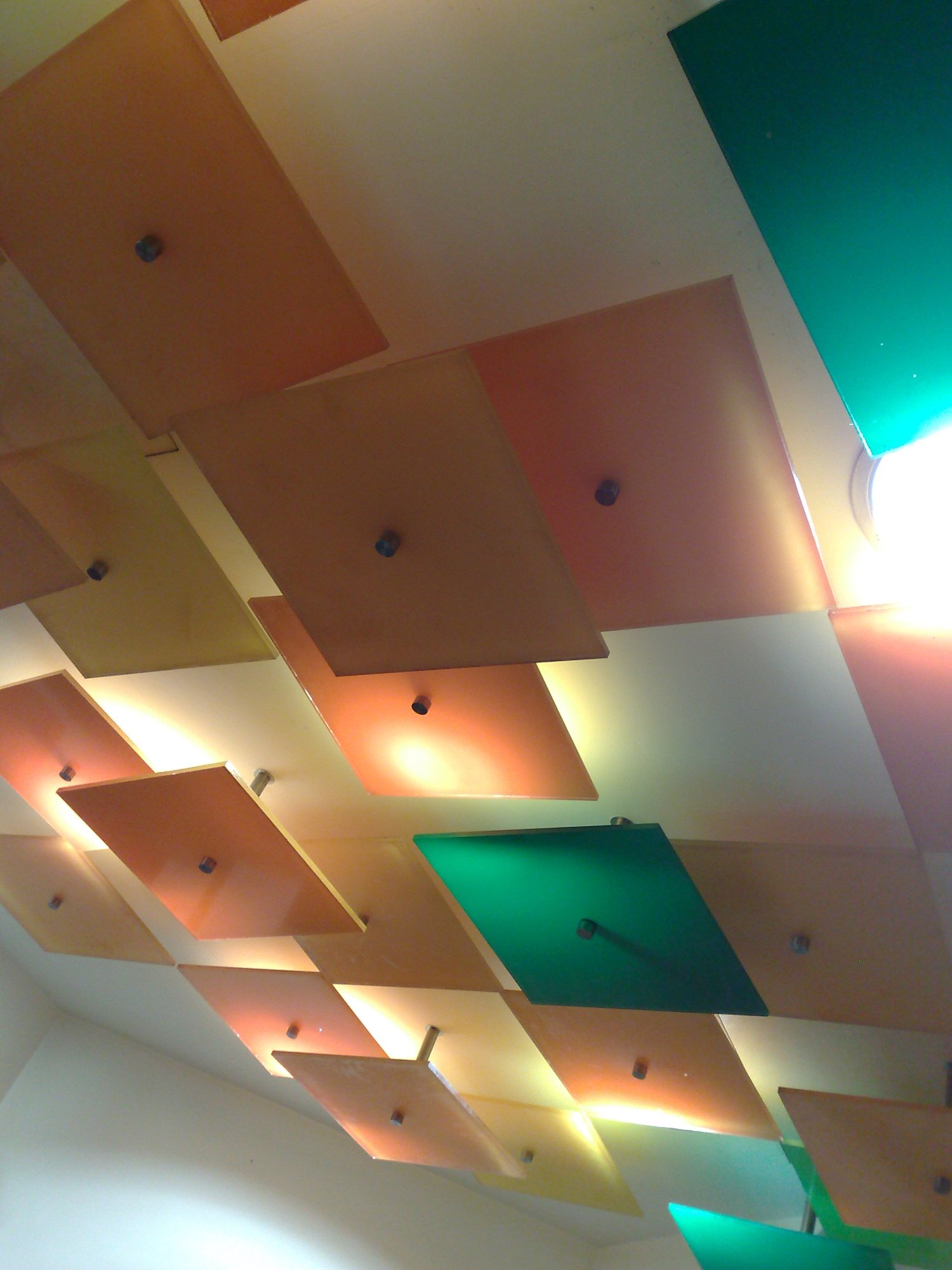 Wok 2 Walk ceiling