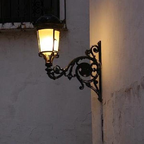Alley lighting