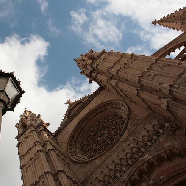 Cathedral lamp