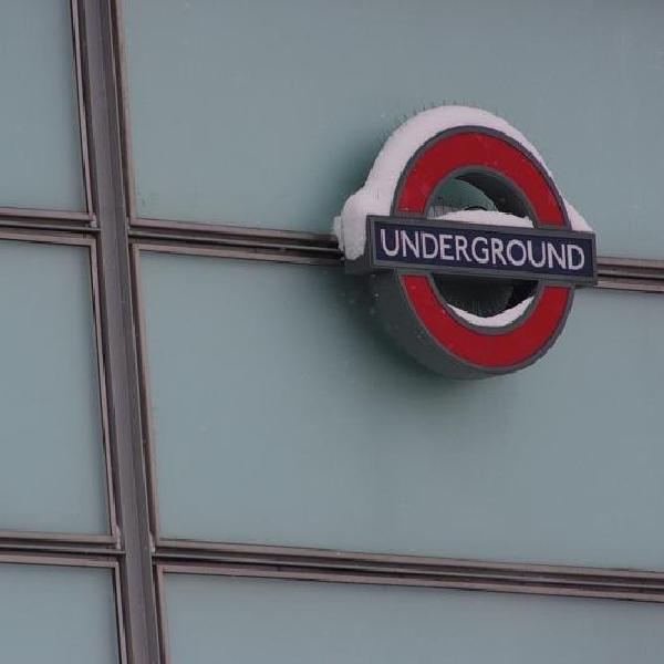 Snowy roundel