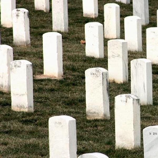 Visitor in Arlington Cemetary