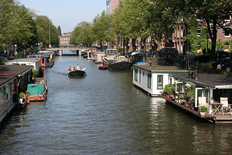 Living on the canal