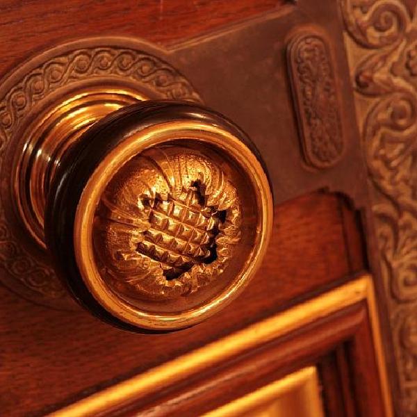 Door knob