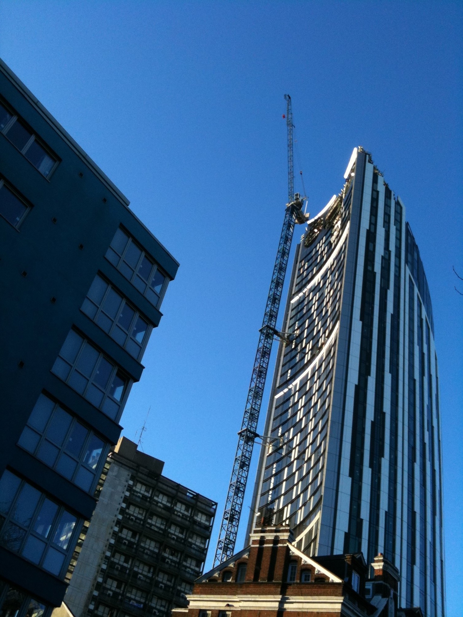 Strata SE1