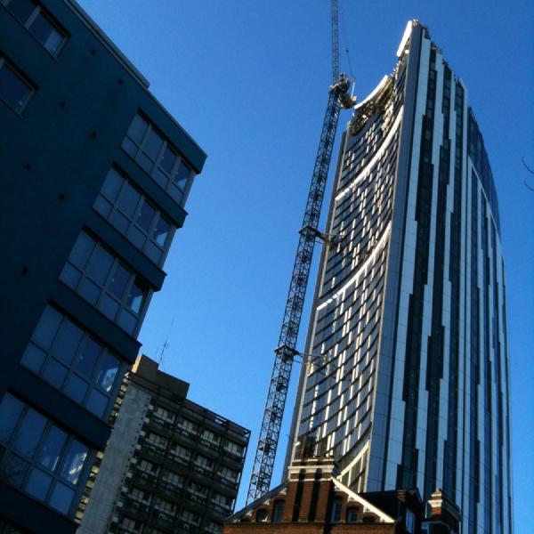Strata SE1