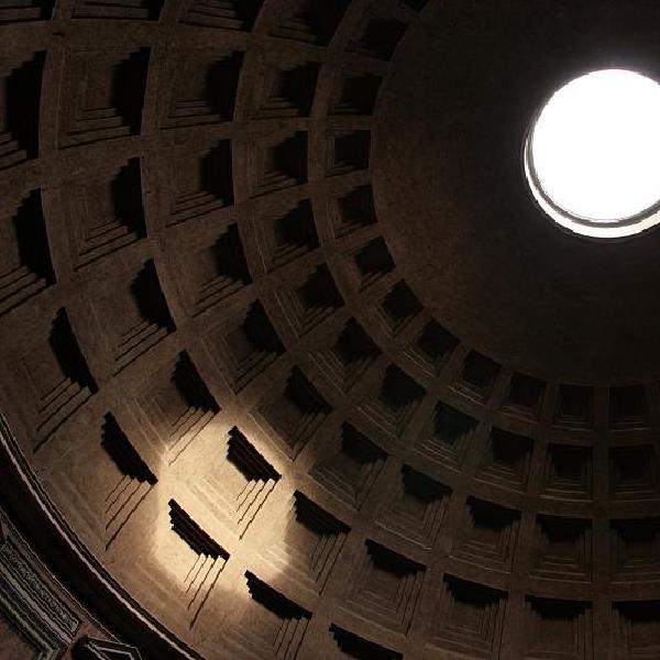 Pantheon light