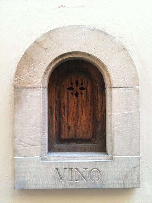 Vino hatch