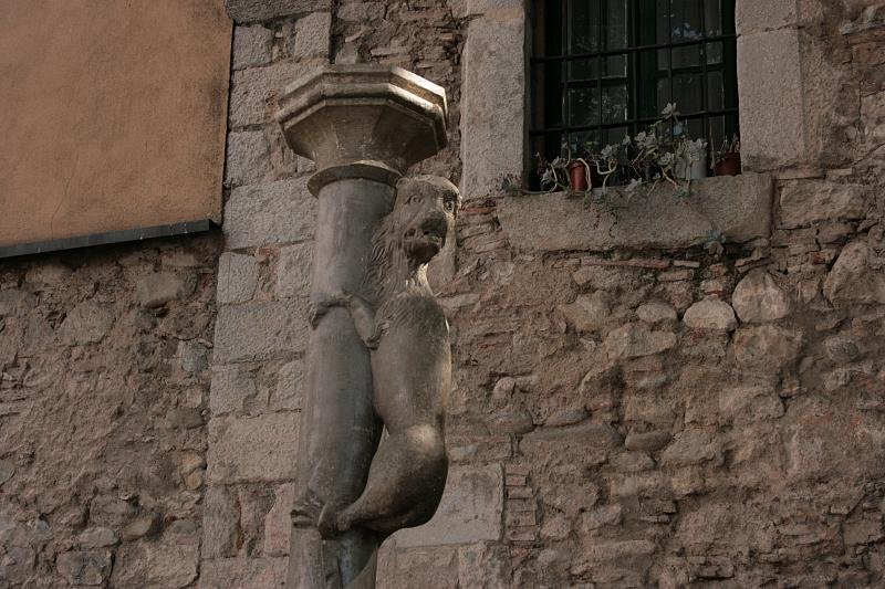 Climbing a pole