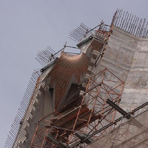 Construction of a cathedral