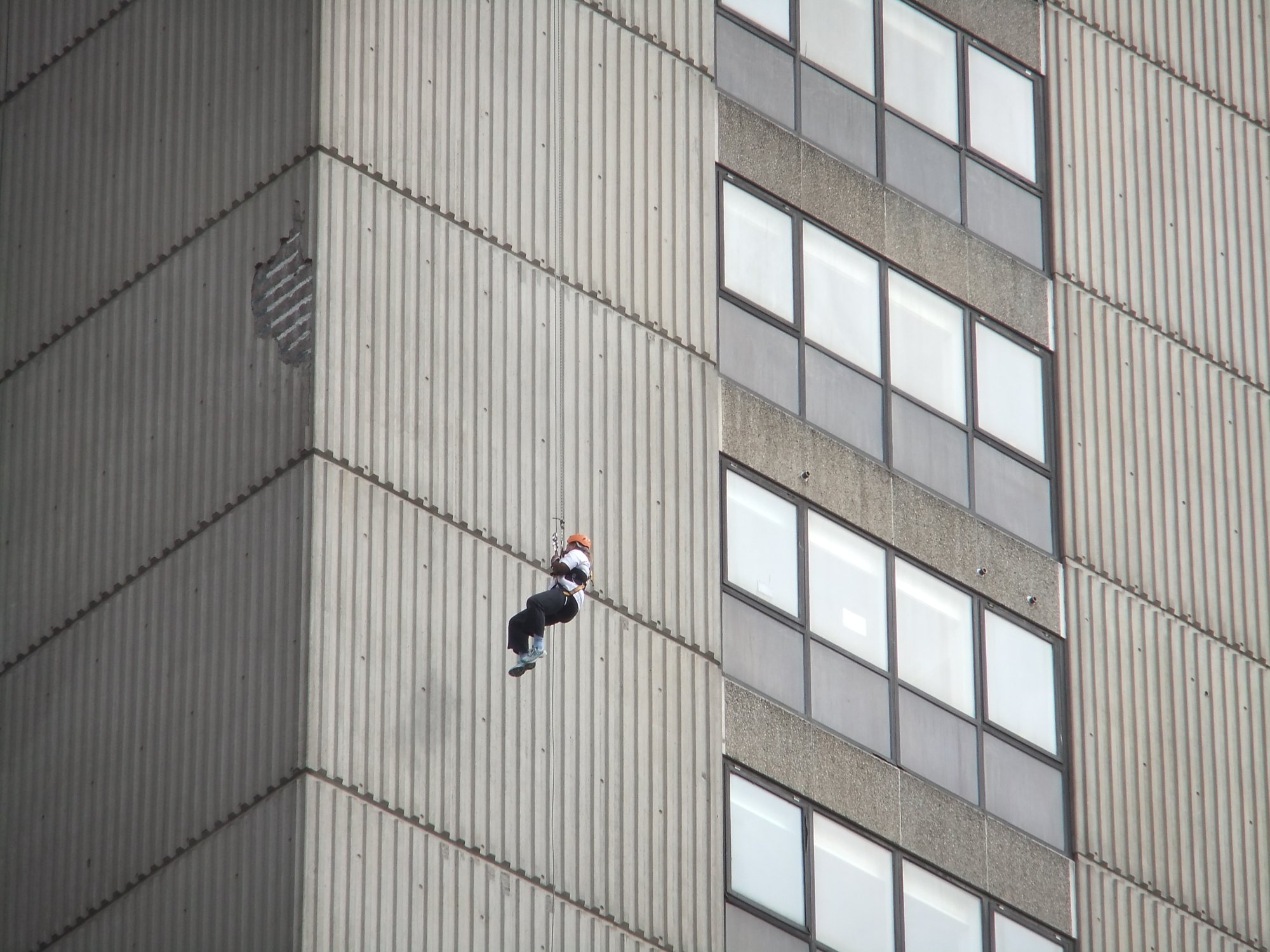 Aborted abseiling