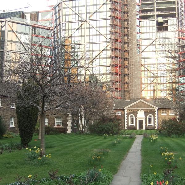 Nestling in Bankside