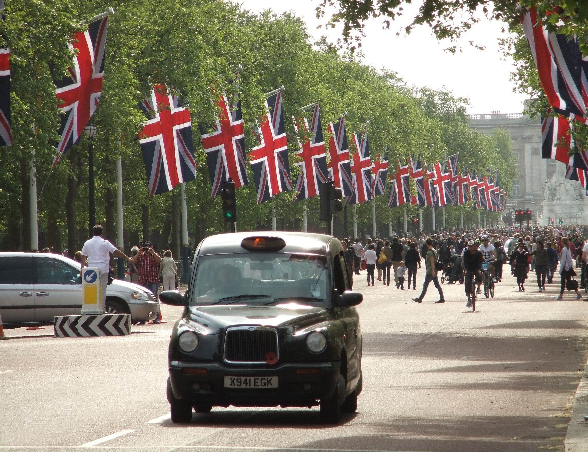 Cab on the Mall